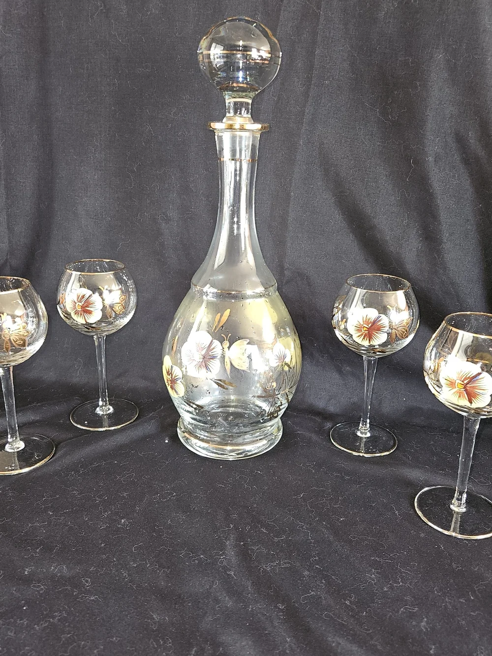 Vintag Romainia Hand-Painted Floral Glass Decanter With 5 Stem Glasses.